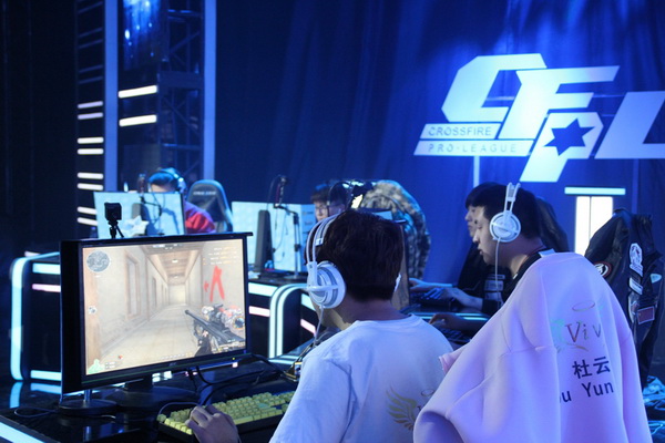 他的表现仍 他的表现仍