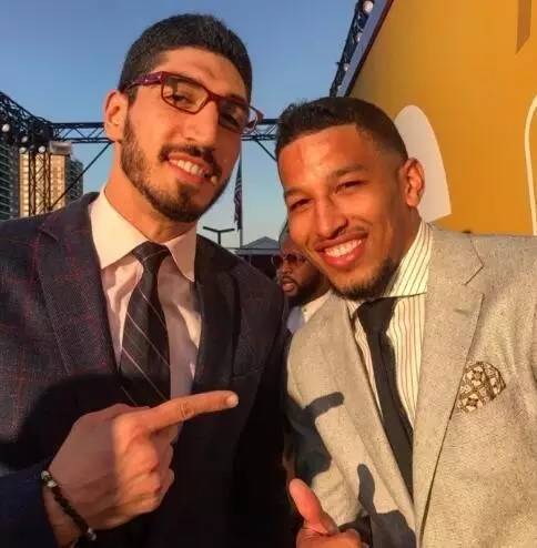 不是我该谈 不是我该谈